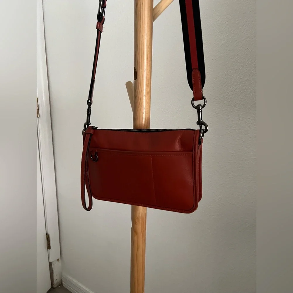 Coach Heritage Convertible Crossbody Wristet Pouch Preloved Terracotta - Picture 6 of 10